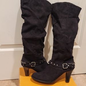 Unisa Heeled Suede Boot